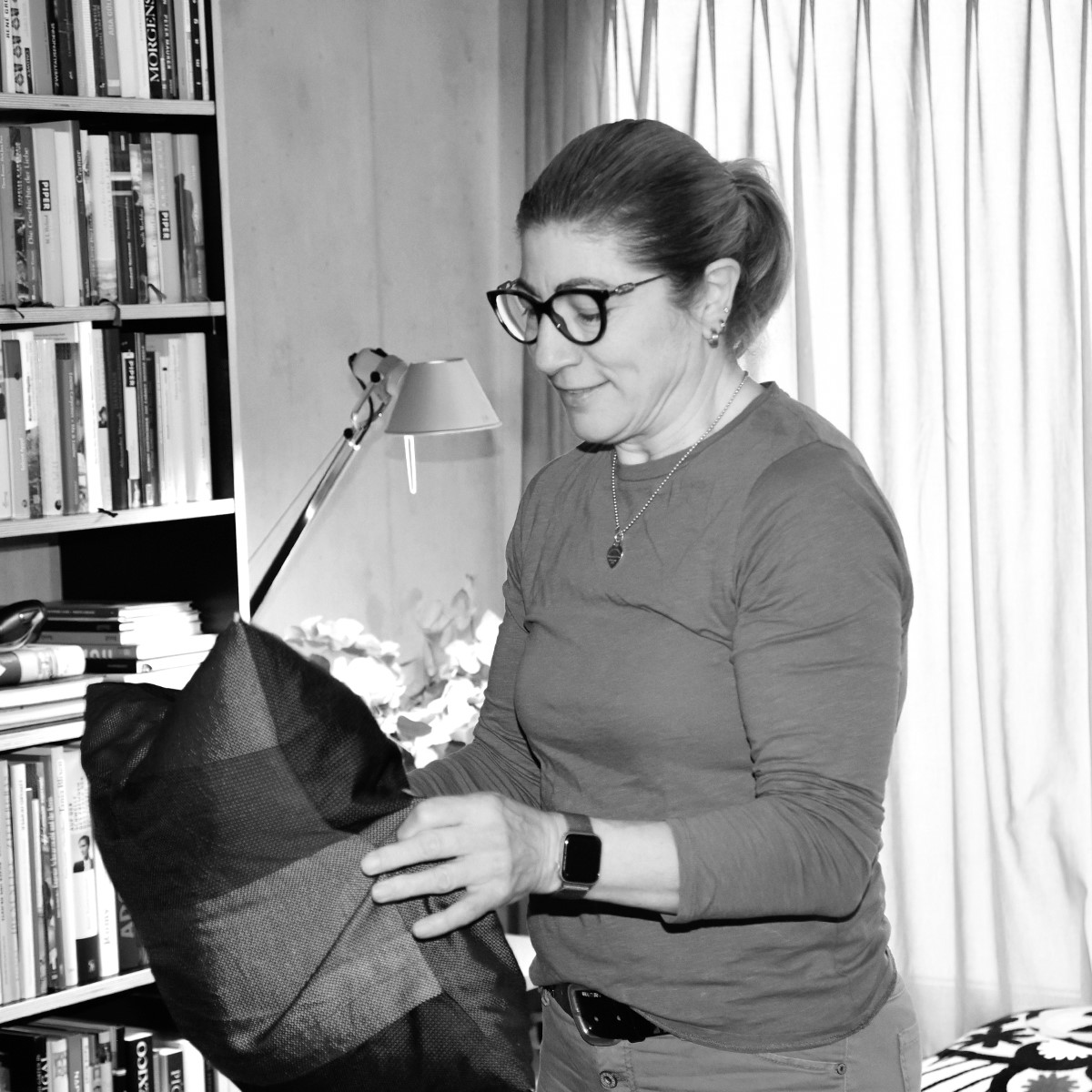 Kurt Wohndesign AG - Home - Team - Manuela Fernandez
Raumpflegerin Kurt Wohndesign AG - Home - Team - Manuela Fernandez
Raumpflegerin